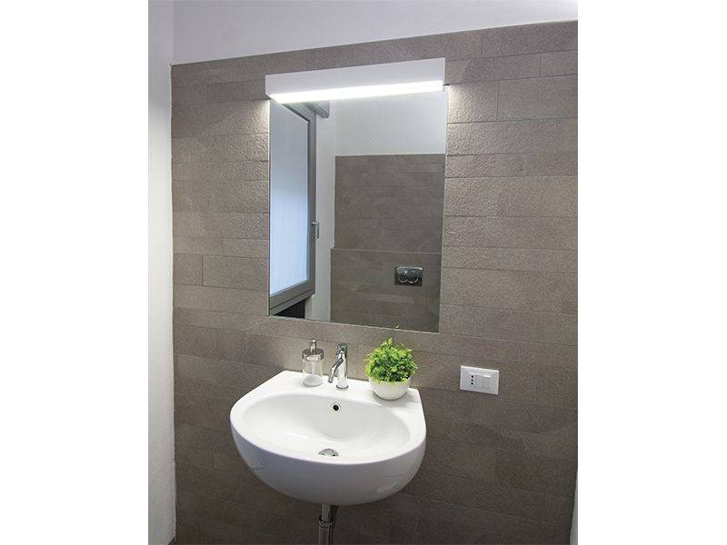 Applique dessus de miroir blanche led 2422B Novantadieci